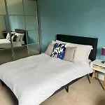 Stylish One Bed Flat Central Watford With Parking Pass The Keys