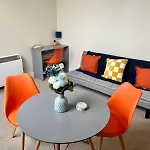 Stylish One Bed Flat Central Watford With Parking Pass The Keys